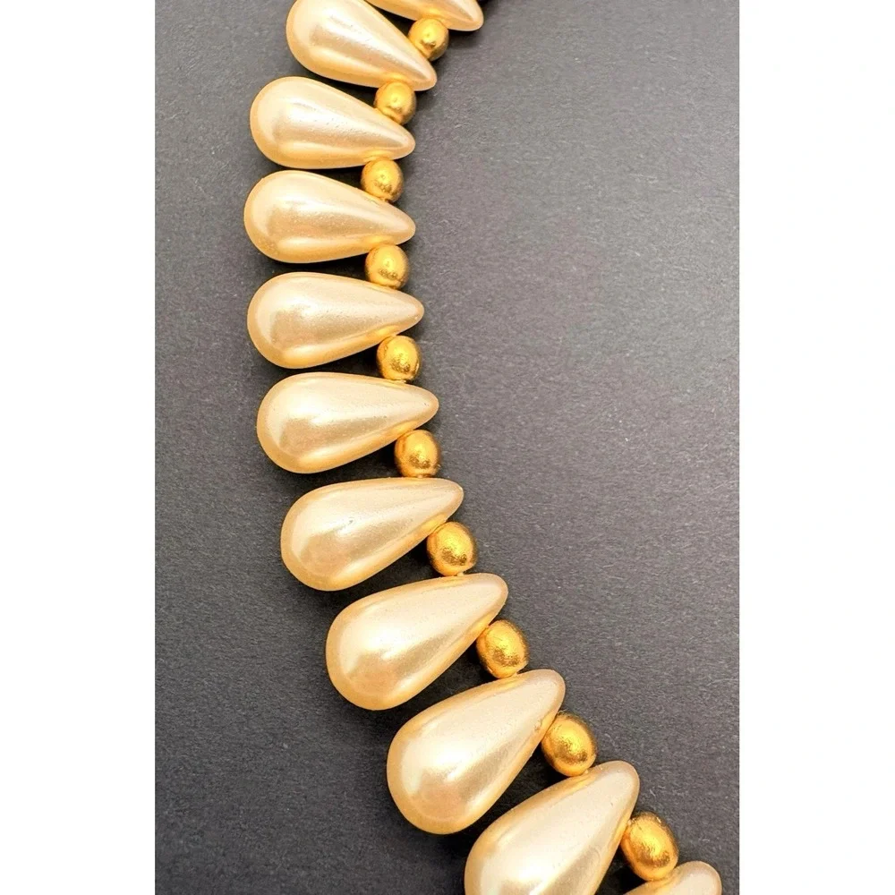 Vintage Joan Rivers Glass Teardrop Faux Pearl Necklace‎ Bib Choker Classic Glam